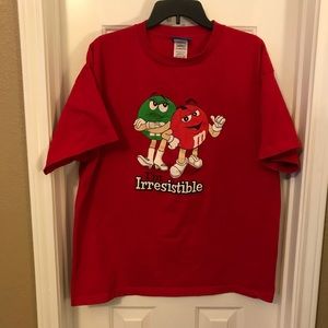 M&M’s M&M Red & Green Characters “I’m Irresistible” T-Shirt Tee Shirt Sz XL EUC
